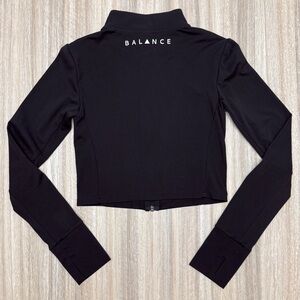 Vitality / Balance Athletica The Elevate Cropped Zip Top in Black Size Small